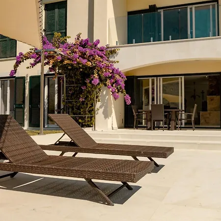 Luxury With A Swimming Pool Vlasici, Pag - 25230 *