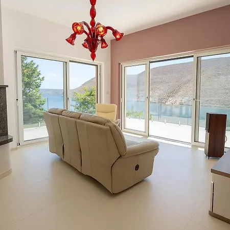 Luxury With A Swimming Pool Vlasici, Pag - 25230