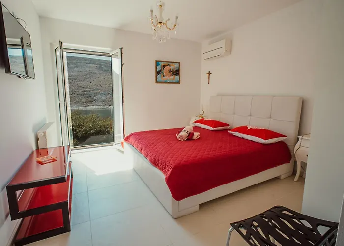 Villa Luxury With A Swimming Pool Vlasici, Pag - 25230 Vlašići