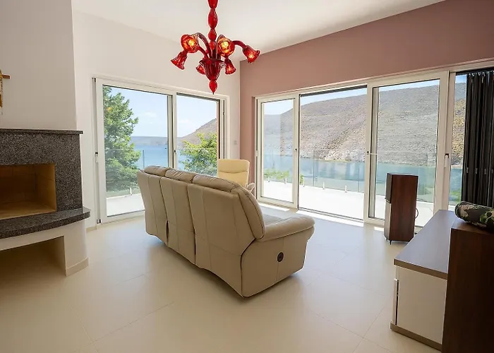 Luxury With A Swimming Pool Vlasici, Pag - 25230